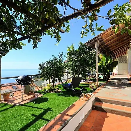 Sleeps 6 Pool Air Con Wifi Casa vacanze *