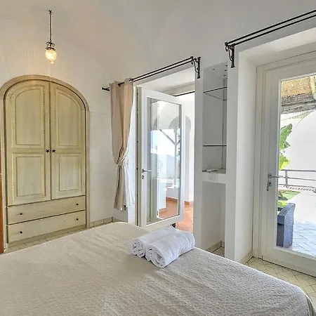 Sleeps 6 Pool Air Con Wifi Casa vacanze Praiano