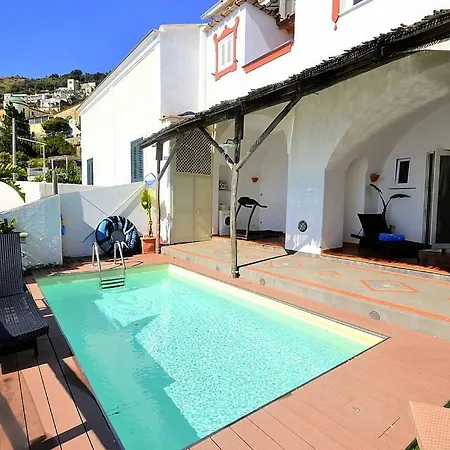 Sleeps 6 Pool Air Con Wifi Casa vacanze *