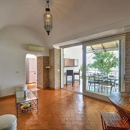 Sleeps 6 Pool Air Con Wifi